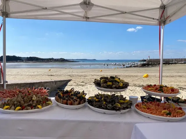 traiteur de la mer près de Hénansal